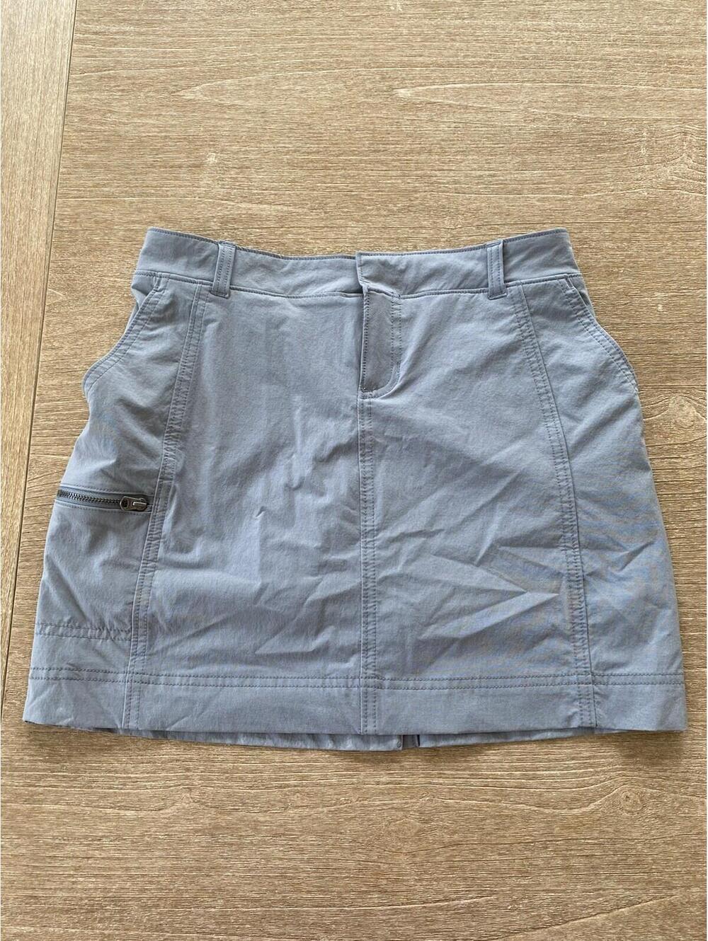 🔥🔥 Athleta Trekkie North Skort Gray Cargo Hiking Mini Skirt , Size 2
